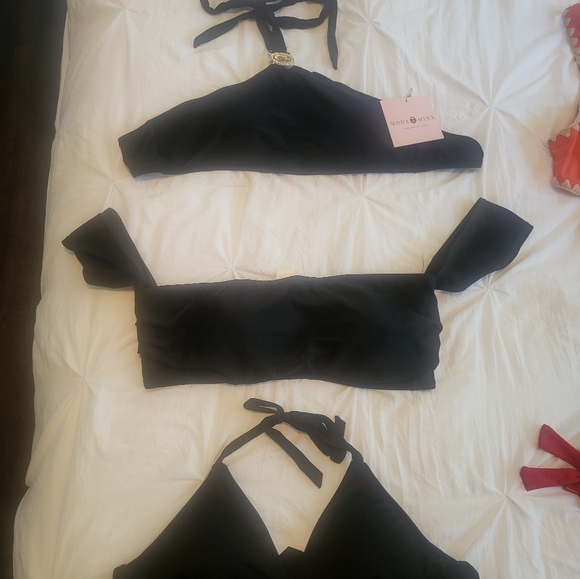 Bathing suit and tops - Picture 7 of 7